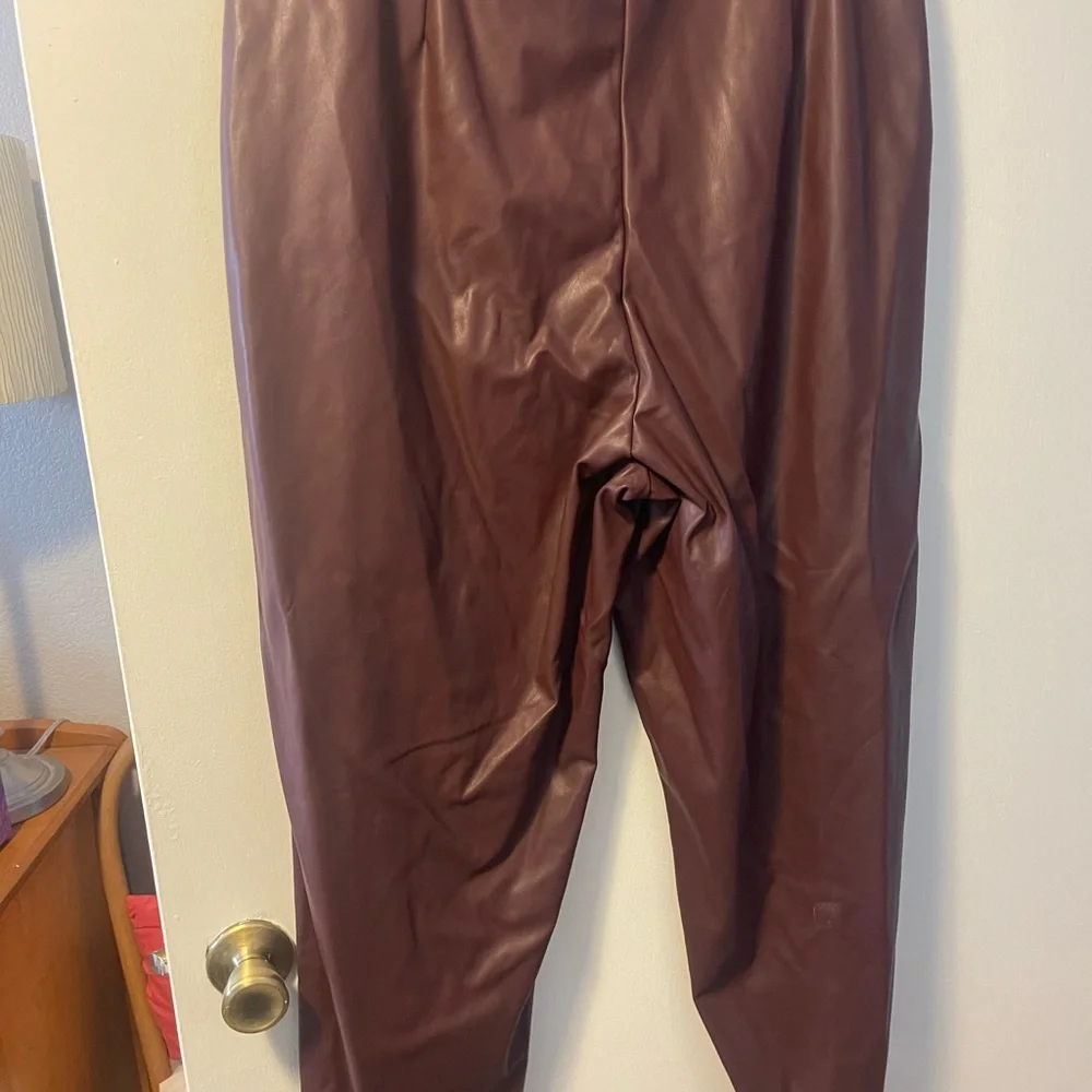 PrettyLittleThing high rise, pintuck detail faux leather straight leg trousers. - Picture 3 of 3